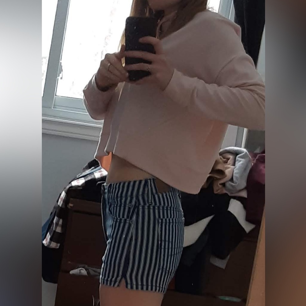 La SENZA Light Pink Open Back Cropped Sweater